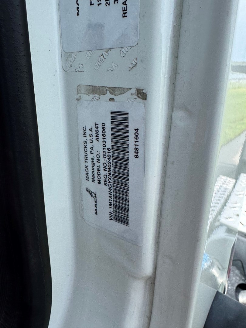 2022 MACK AN64T - USED TRUCKS DAY CAB - image 18